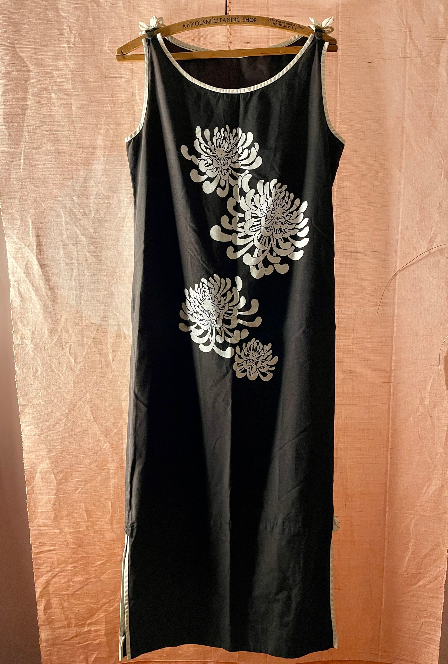 Alfred Shaheen Chrysanthemum Day Dress